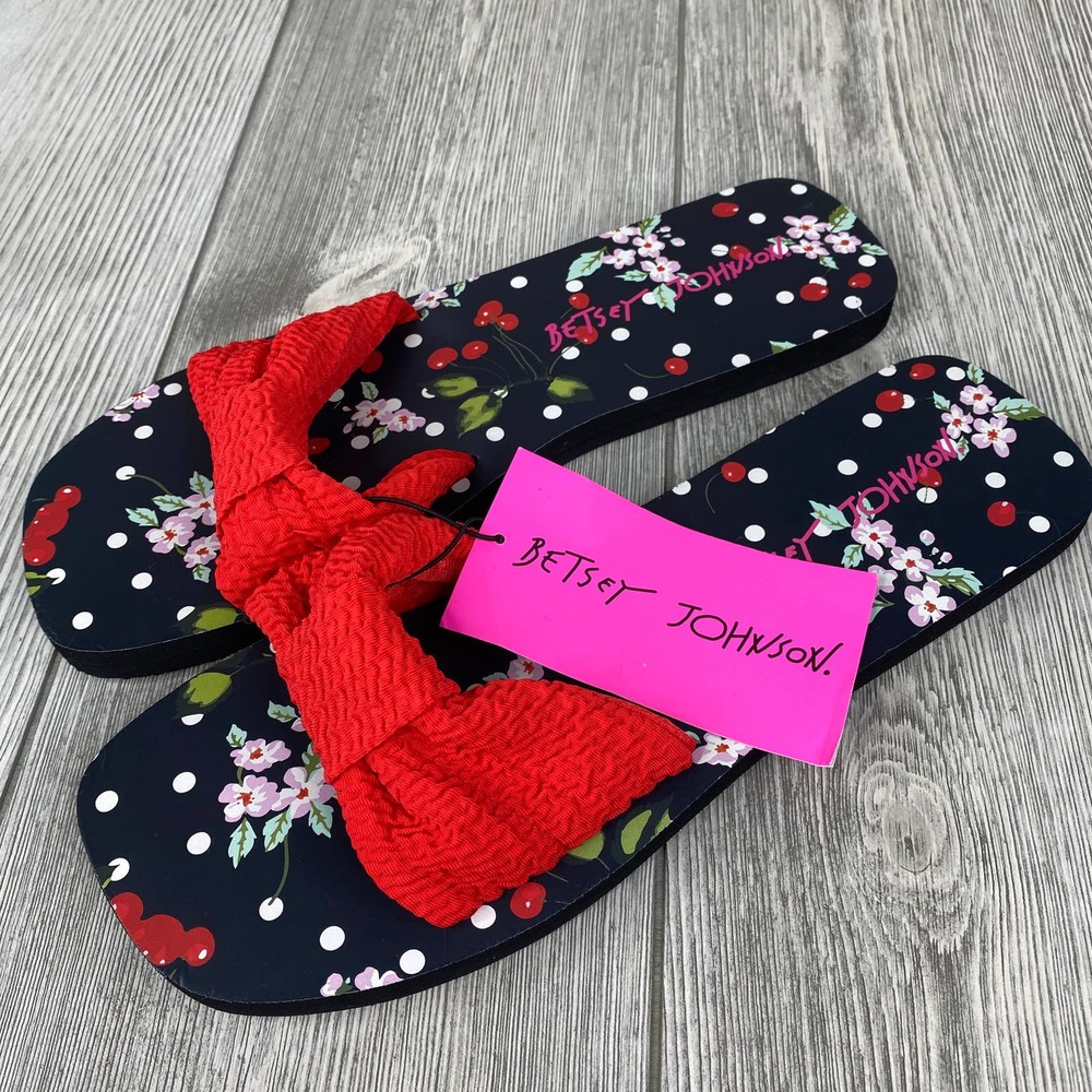 New Betsey Johnson Cherry Blossom Flip Flops NWT